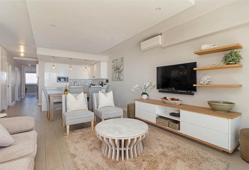 To Let 3 Bedroom Property for Rent in Dolphin Beach Western Cape